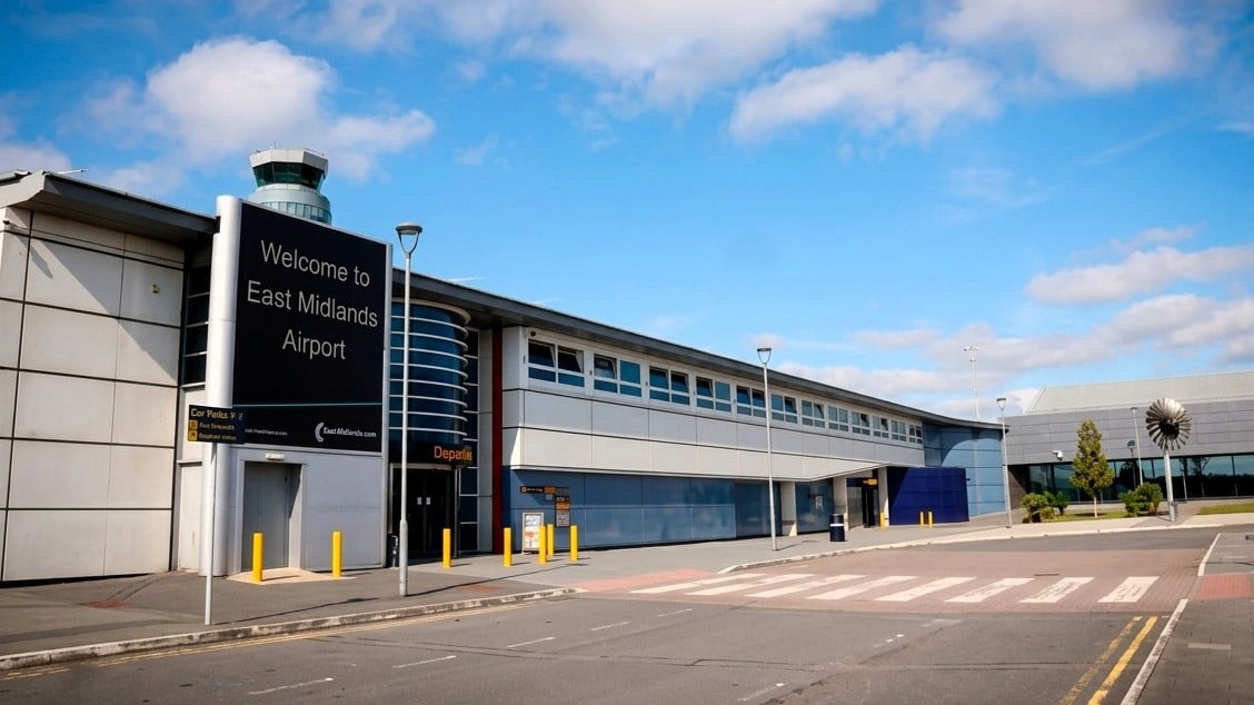 Taxi from Barnsley to East Midlands Airport with Redline Travel Barnsley
