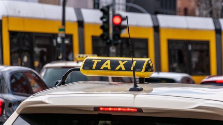 Taxis Barnsley, 24/7 Taxi Service